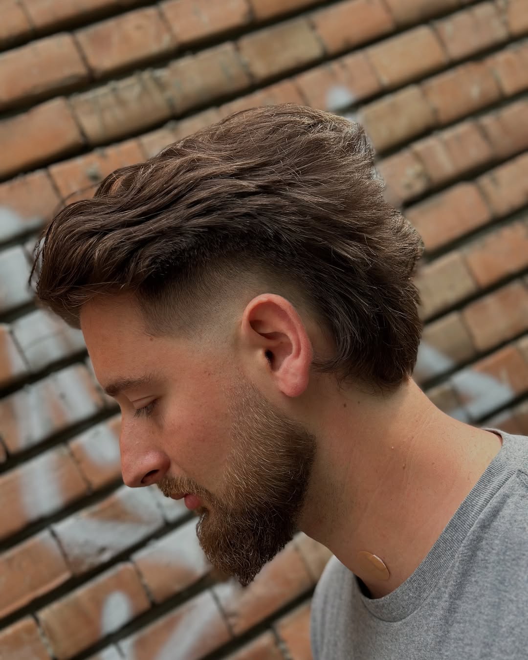 Lucrare Darius Retti — linie controlată